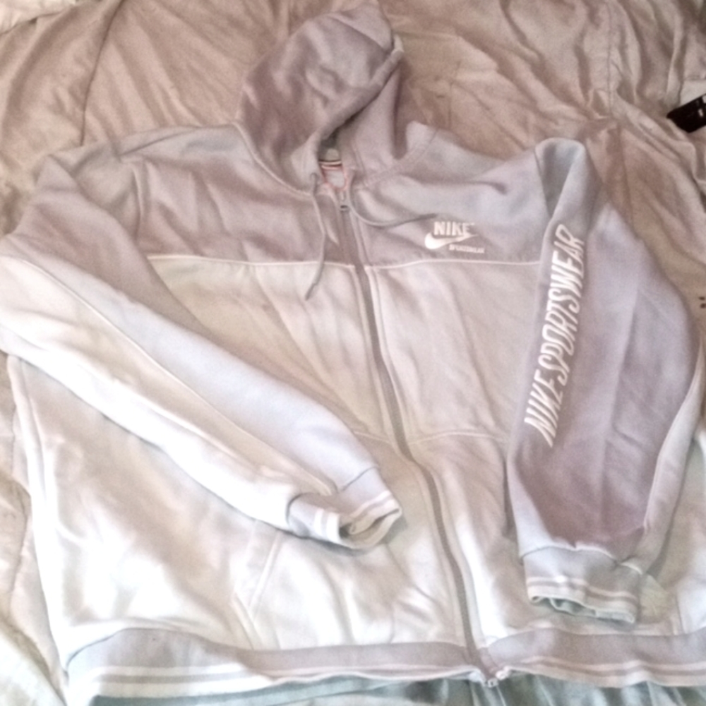 Nike Sweater